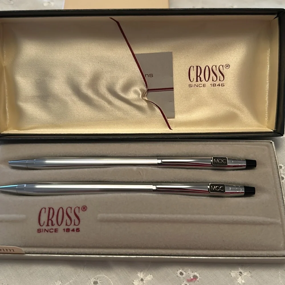NWOT Vintage/retro Cross chrome Pen and Pencil set